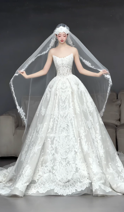 Robe de mariée bustier simple, coupe trapèze, tulle et appliqués, robe de mariée blanche ED08010