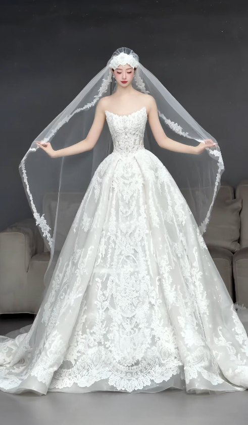 Modest Strapless A-Line Wedding Dress Tulle Appliques Bridal Dress White Bridal Gown ED08010