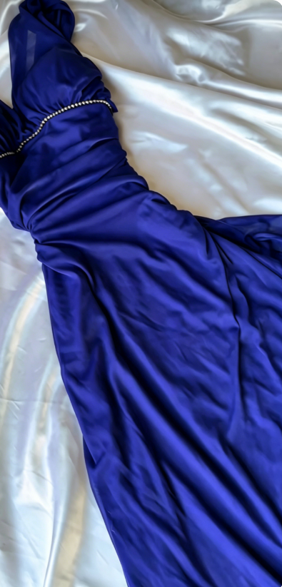 Elegantes lila Ballkleid V-Ausschnitt Etui Chiffon Langes Abendkleid ED08063