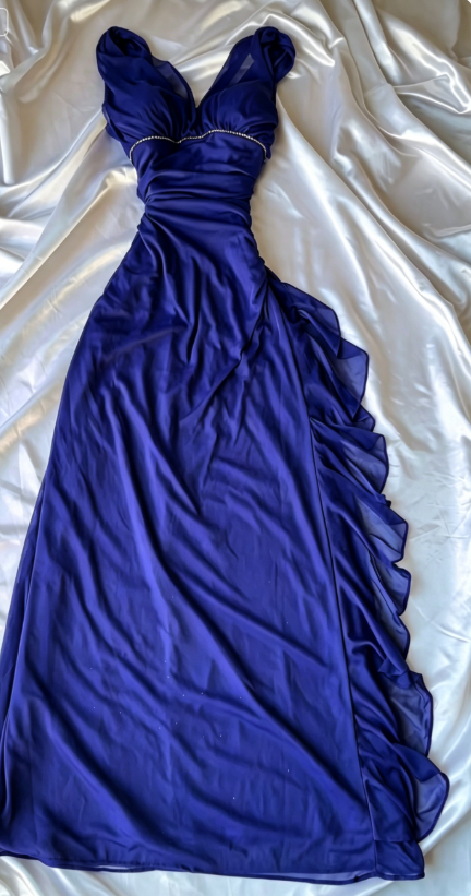 Elegantes lila Ballkleid V-Ausschnitt Etui Chiffon Langes Abendkleid ED08063