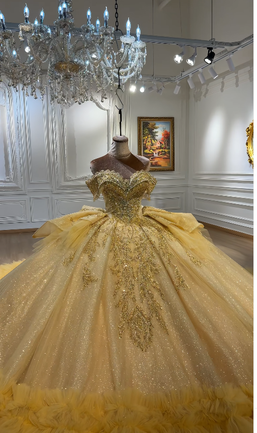 Gorgeous Off-shoulder Ball Gown Birthday Dress Tulle Quinceanera Dress Gold Sweet 16 Dress ED08145