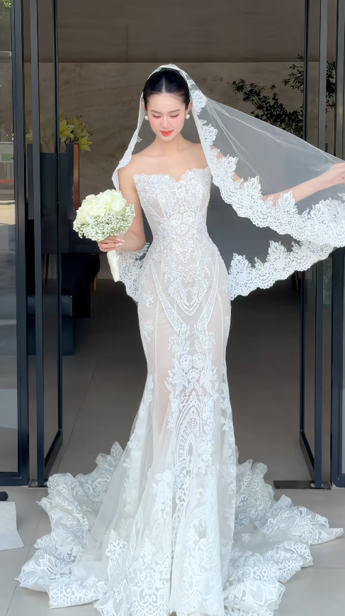 Modest Sweetheart Mermaid Wedding Dress Lace Applique Bridal Gown White Bridal Dress ED08214
