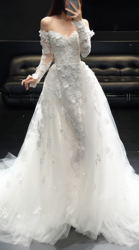 Modest Off-shoulder Sheath Wedding Dress Tulle Applique Bridal Gown ED08216 White Bridal Dress ED08216