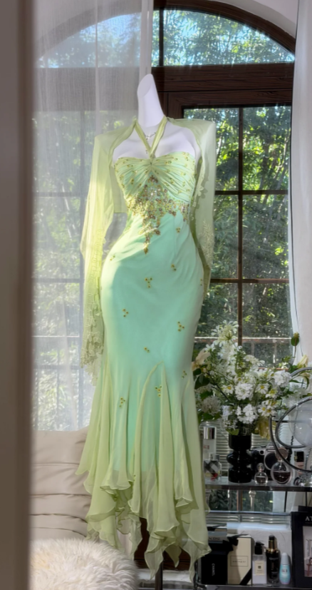 Elegant Halter Sheath Chiffon Beaded Long Evening Dress Green Prom Dress ED08228