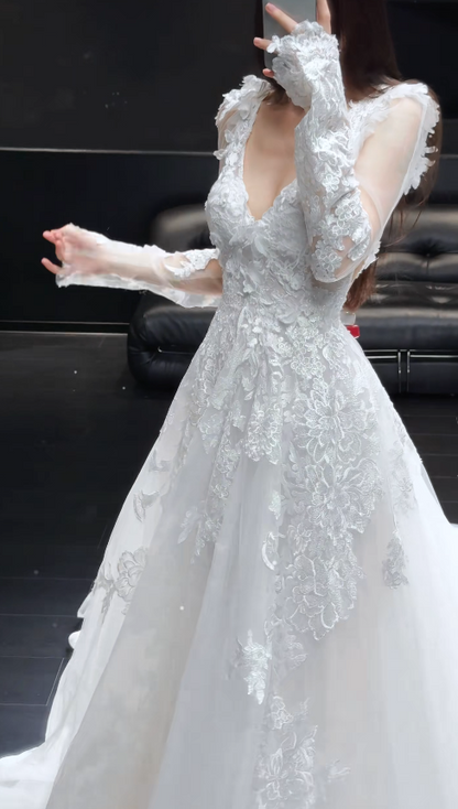 Modest V-neck A-line Wedding Dress Applique White Birdal Gown Tulle Bridal Dress ED08272