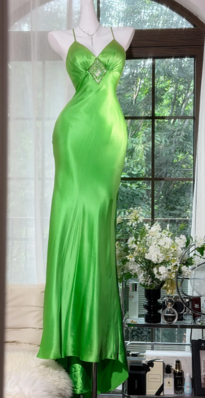 Vintage Spaghetti Straps Sheath Satin Long Evening Dress Green Prom Dress ED08313