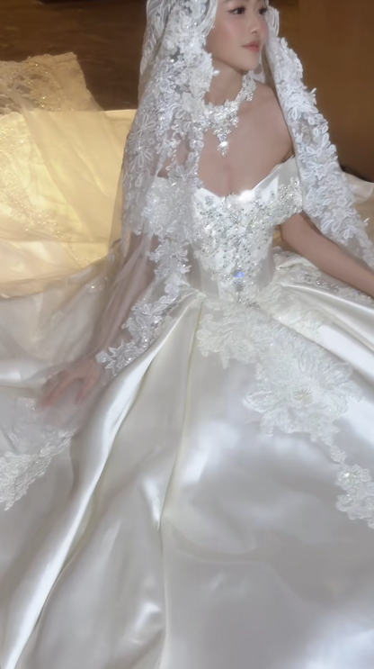Chic Off-shoulder A-Line Wedding Dress Satin Applique Bridal Gown White Bridal Dress ED08327