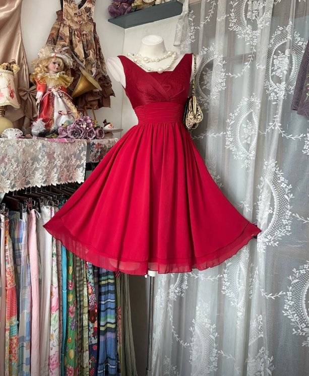 Chic Red Homecoming Dress Straps Satin Birthday Dress A-Line Graudation Party Dress ED08344