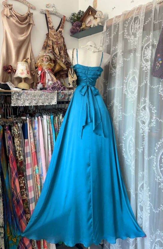 Chic Blue Prom Dress Spaghetti Straps Sheath Satin Long Evening Dress ED08352