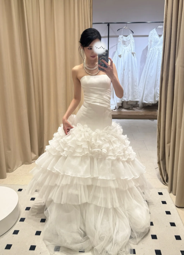 Classy White Wedding Dress Strapless Sheath Bridal Gown Tulle Bridal Dress ED08361
