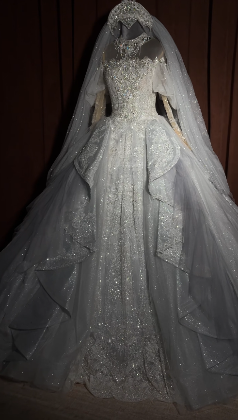 Classy White Wedding Dress Off-shoulder A-Line Bridal Gown Lace Tulle Bridal Dress ED08362