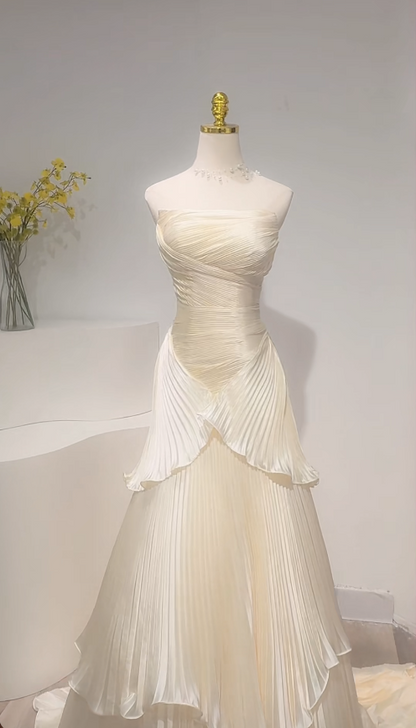 Classy White Wedding Dress Strapless A-Line Bridal Gown Chiffon Bridal Dress ED08366