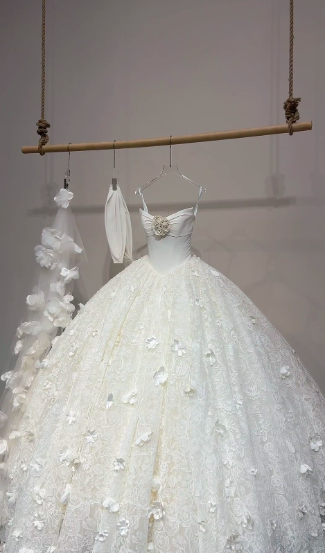Classy White Wedding Dress Strapless A-Line Bridal Gown Tulle Bridal Dress ED08367