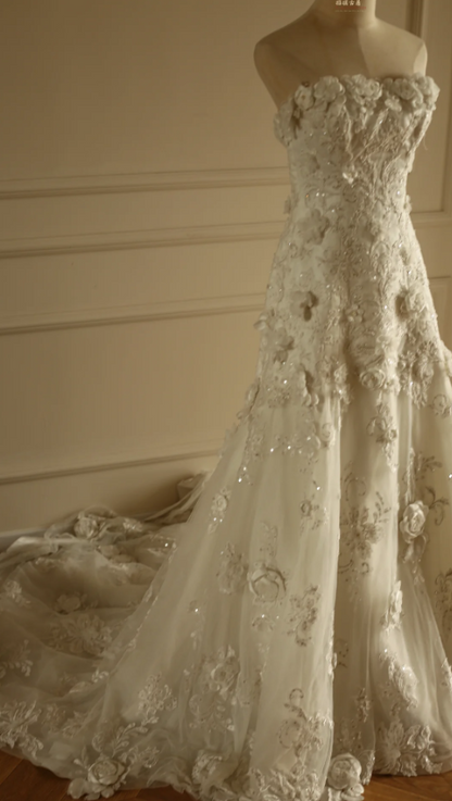 Classy White Wedding Dress Strapless A-Line Bridal Gown Applique Tulle Bridal Dress ED08369