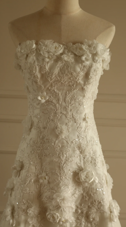 Classy White Wedding Dress Strapless A-Line Bridal Gown Applique Tulle Bridal Dress ED08369