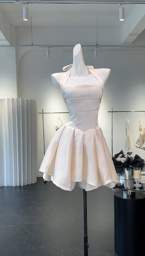 Sexy Neckholder A-Linie Satin-Geburtstagskleid Kurzes weißes Homecoming-Kleid ED08391