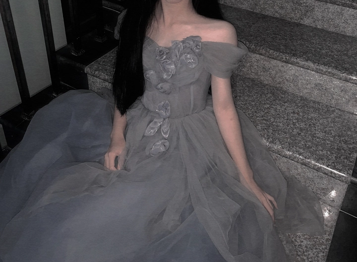 Robe de bal longue en tulle gris à col en cœur, robe de soirée grise ED0841