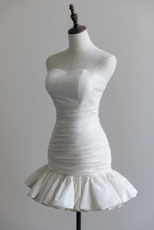 Elegant White Homecoming Dress Spaghetti Straps Sheath Satin Birthday Dress Sleeveless Graduation Party Dress ED08483