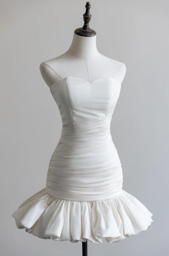 Elegant White Homecoming Dress Spaghetti Straps Sheath Satin Birthday Dress Sleeveless Graduation Party Dress ED08483