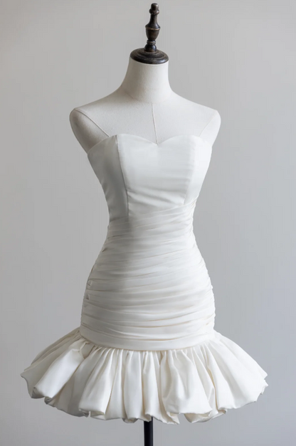Elegant White Homecoming Dress Spaghetti Straps Sheath Satin Birthday Dress Sleeveless Graduation Party Dress ED08483