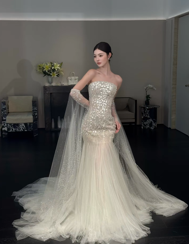 Elegant Strapless Mermaid Wedding Dress Tulle Bridal Dress White Bridal Gown ED08664