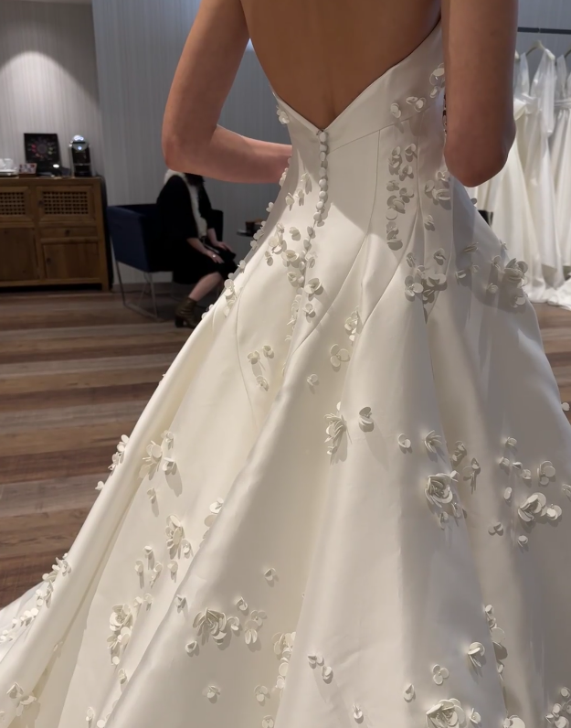 Elegant Sweetheart A-Line Wedding Dress Satin Bridal Dress White Bridal Gown ED08676