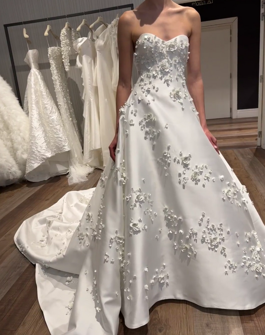 Elegantes Sweetheart A-Linie Brautkleid Satin Hochzeitskleid Weißes Brautkleid ED08676