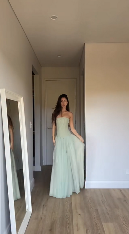 Elegantes grünes langes Abendkleid trägerlos Scheide Tüll Ballkleid ED08720