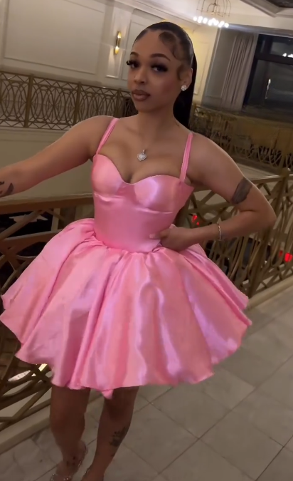 Schickes langes rosa Abendkleid Spaghettiträger A-Linie Satin Ballkleid ED08722