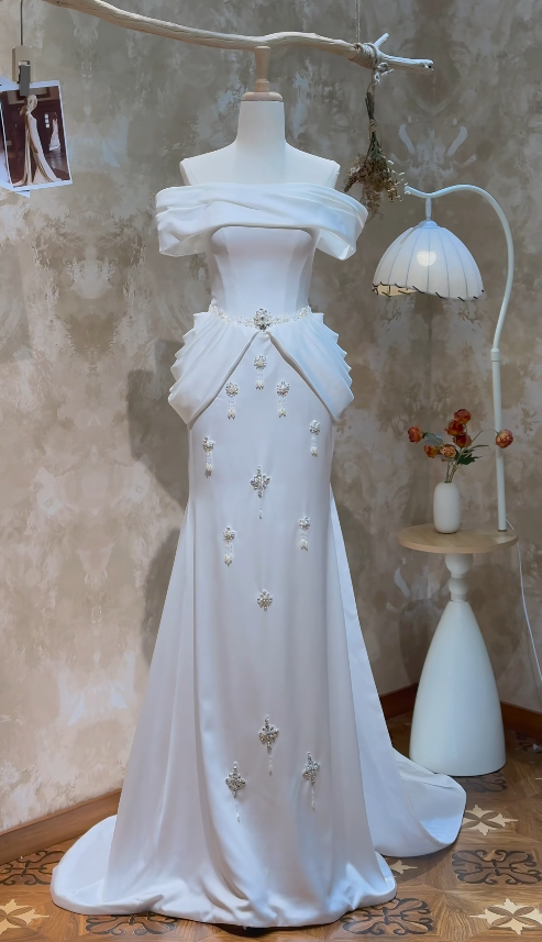 Simple White Wedding Dress Off-shoulder Mermaid Bridal Gown Satin Bridal Dress ED08777