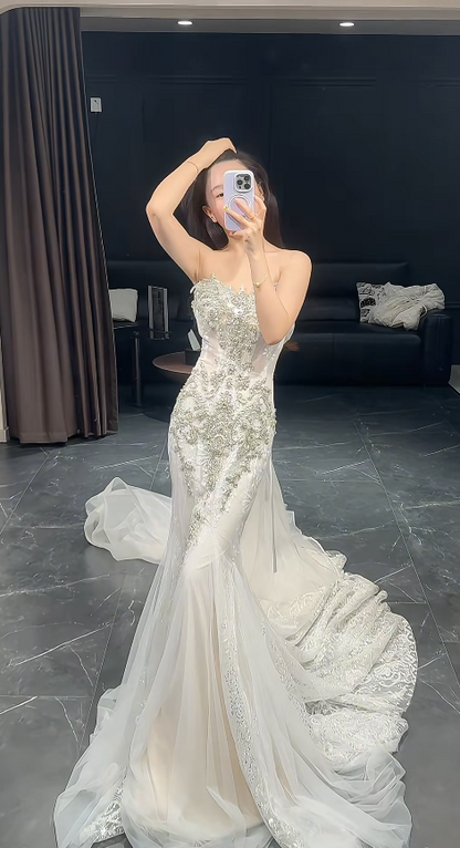 Schlichtes weißes Hochzeitskleid Sweetheart Meerjungfrau Brautkleid Tüll Perlen Brautkleid ED08780