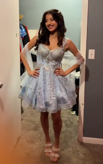 Robe d'anniversaire bleu ciel sexy en tulle coupe trapèze avec bretelles et appliques pour soirée de remise des diplômes ED08790