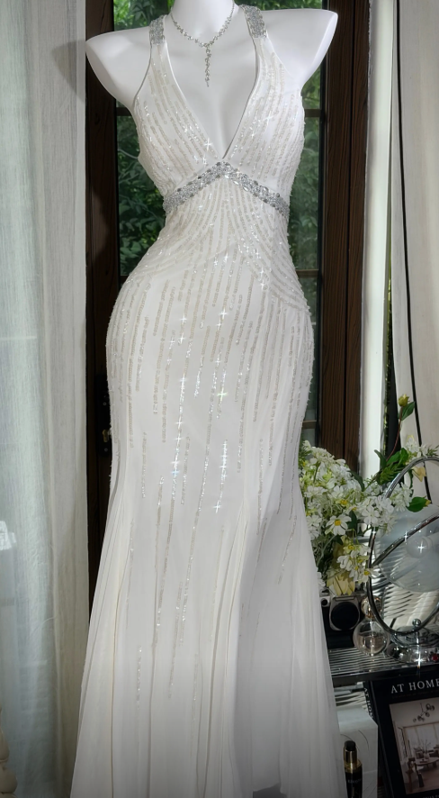 Robe de soirée élégante longue blanche licou fourreau mousseline de soie robe de bal ED08800