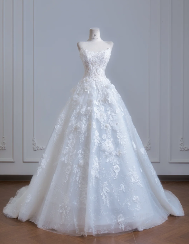 Modest White A-Line Wedding Dress Strapless Bridal Gown Tulle Applique Bridal Dress ED08821