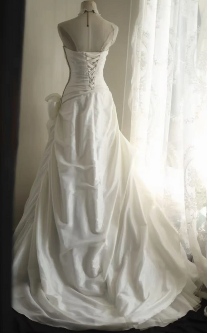 Modest White A-Line Wedding Dress Strapless Bridal Gown Satin Applique Bridal Dress ED08822