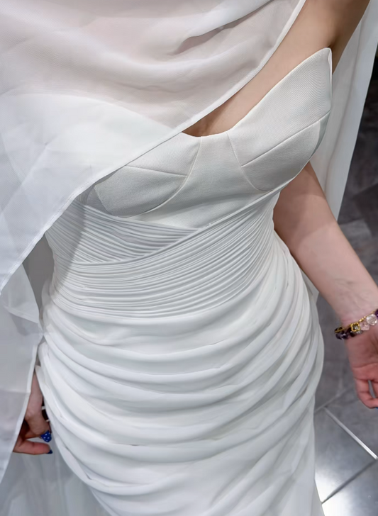 Robe de mariée fourreau simple blanche bustier en chiffon avec appliqués floraux ED08823