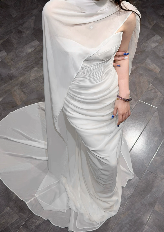Modest White Sheath Wedding Dress Sweetheart Bridal Gown Chiffon Applique Bridal Dress ED08823