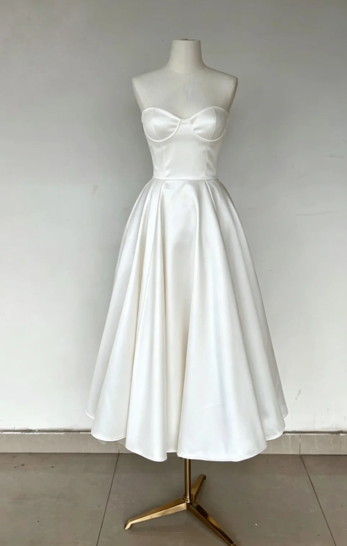 Elegant White Birthday Dress A-Line Party Dress Sweetheart Satin Formal Dress ED08843
