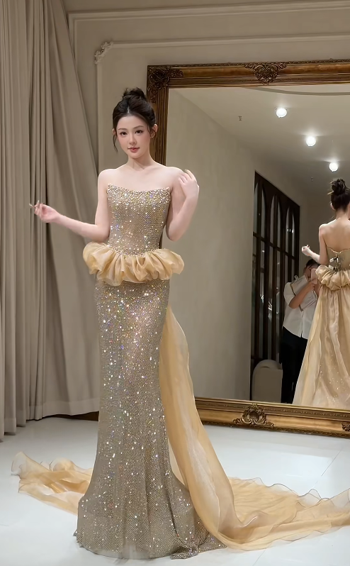 Chic Gold Evening Dress Strapless Sheath Chiffon Diamonds Long Prom Dress ED08847