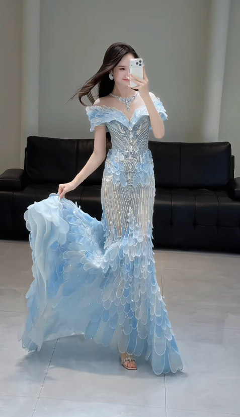 Robe de Soirée Chic Bleue Épaules Dénudées Fourreau Tulle Longue Robe de Bal ED08851
