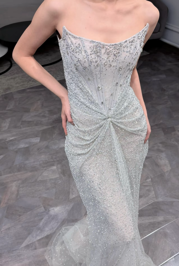 Glam Light Green Evening Dress Strapless Sheath Tulle Long Prom Dress ED08858