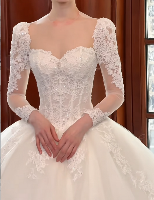 Robe de mariée intemporelle blanche Sweetheart en dentelle robe de mariée trapèze ED08862