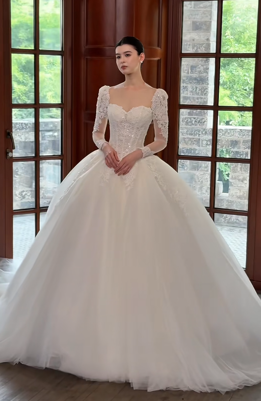 Robe de mariée intemporelle blanche Sweetheart en dentelle robe de mariée trapèze ED08862