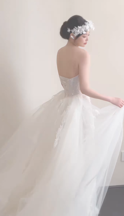 Timeless Strapless White Wedding Dress Lace Bridal Dress Sheath Bridal Gown ED08863