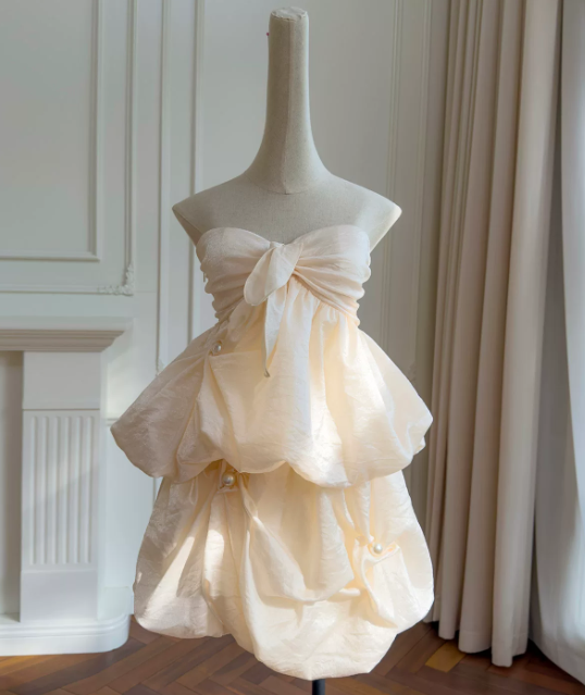 Elegant A-Line Strapless Birthday Dress Satin Hoco Dress Sleeveless Short Prom Dress  ED08920