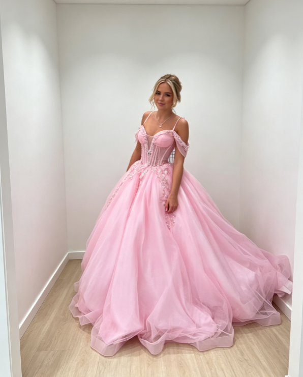 Gorgeous Pink Sweet 16 Dress Tulle Appliques Ball Gown Quinceanera Dress Off-shoulder Princess Dress ED09004