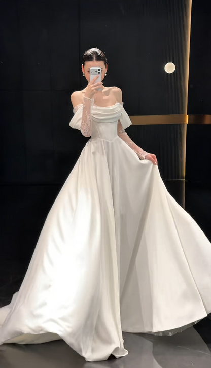 Dezentes Off-Shoulder A-Linien Hochzeitskleid Satin Brautkleid Weißes Brautkleid ED09006