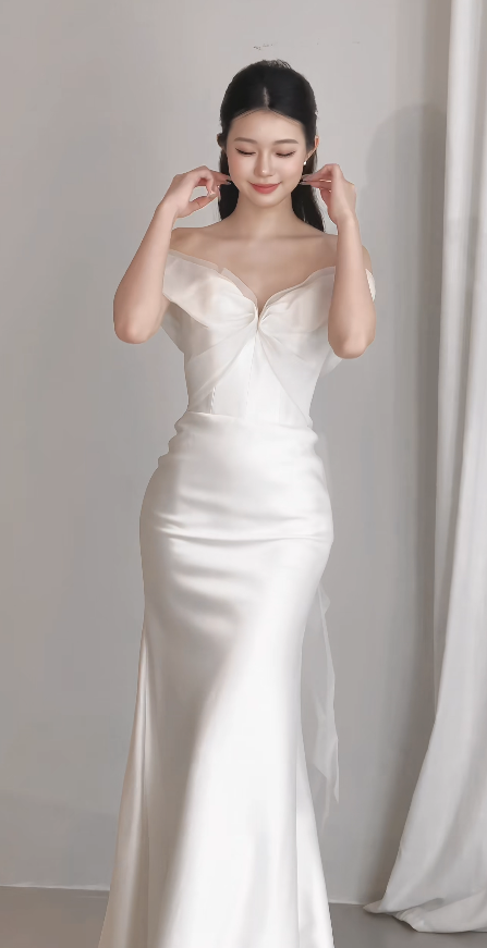 Robe de mariée sirène simple à épaules dénudées en satin Robe de mariée blanche ED09007