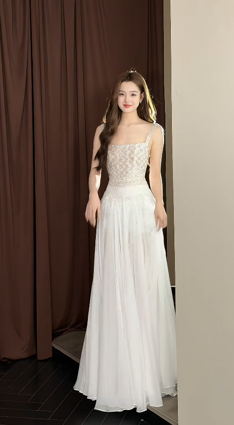 Robe de mariée trapèze modeste à fines bretelles, en tulle perlé, robe de mariée blanche ED09008