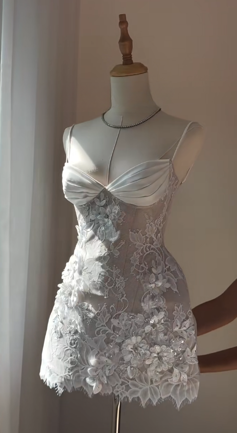 Robe Hoco blanche tendance en tulle avec appliques pour fête, bretelles spaghetti, robe fourreau d'anniversaire ED09013
